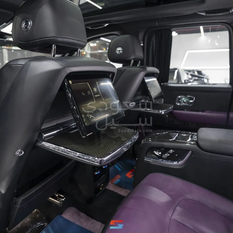 2020 رولز رويس كولينان بلاك بادج