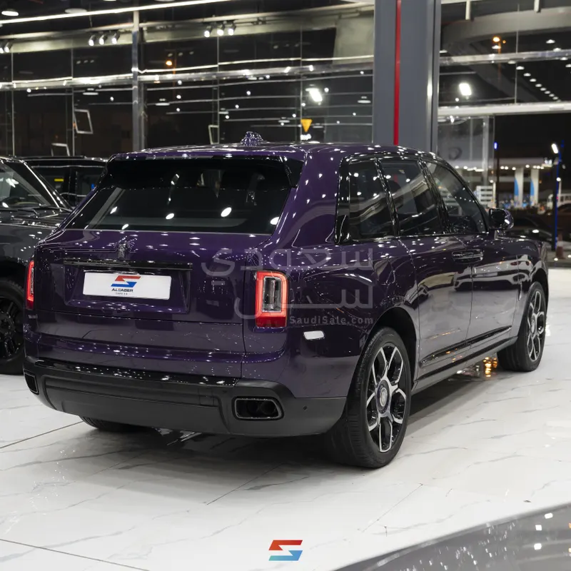 2020 رولز رويس كولينان بلاك بادج