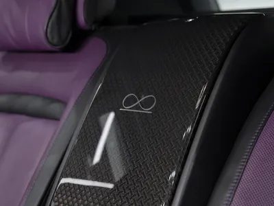 2020 رولز رويس كولينان بلاك بادج