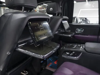 2020 رولز رويس كولينان بلاك بادج