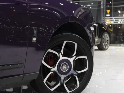 2020 رولز رويس كولينان بلاك بادج