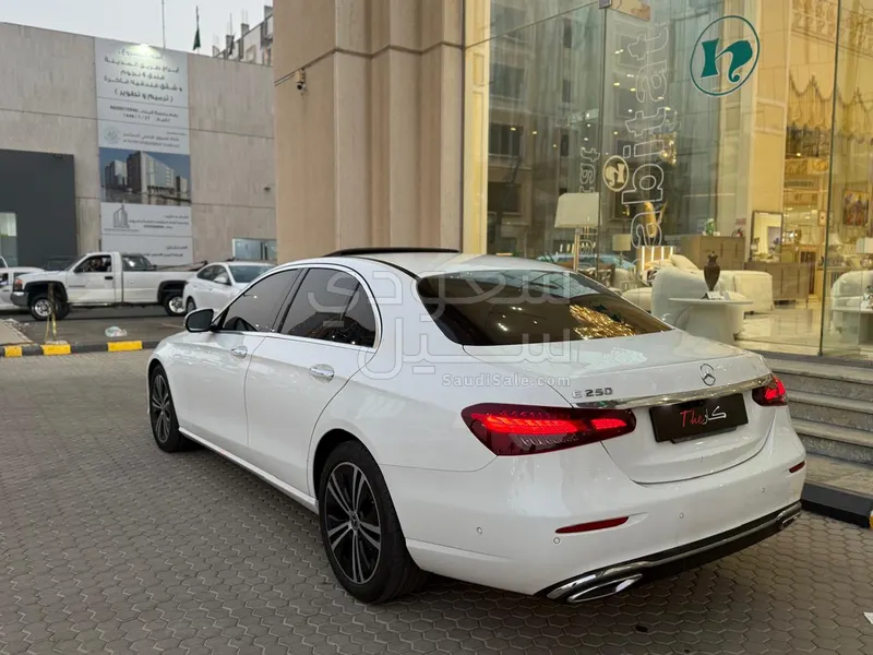 2021 مرسيدس - بنز إي 250