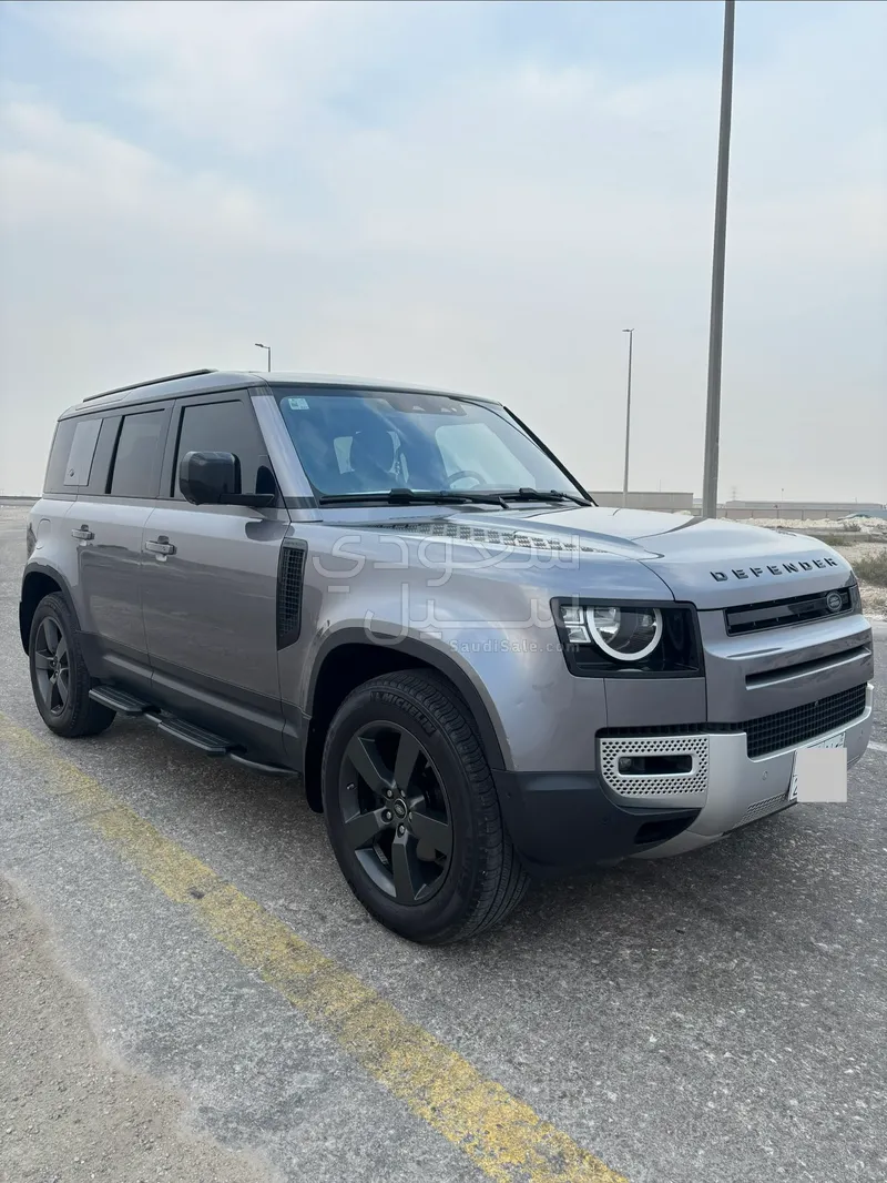 2020 لاند روفر ديفيندر 110