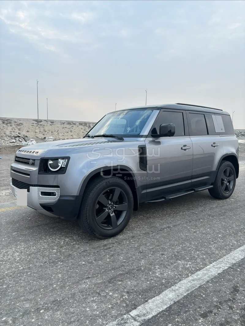 2020 لاند روفر ديفيندر 110