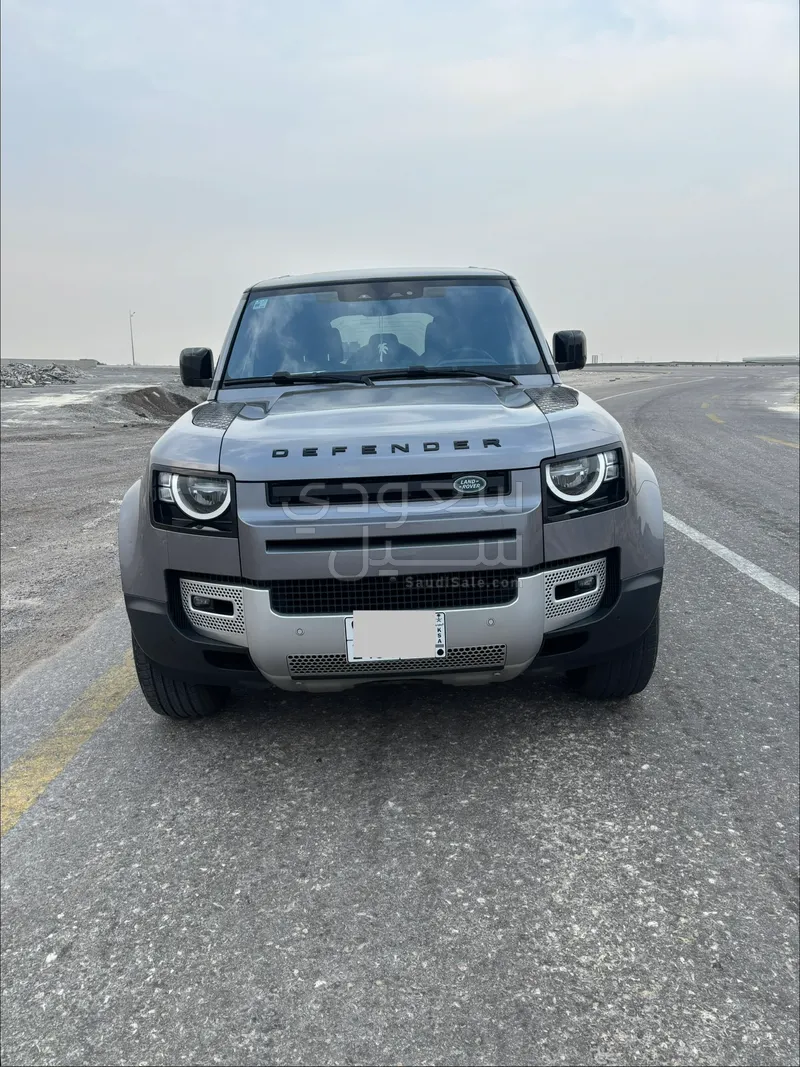 2020 لاند روفر ديفيندر 110