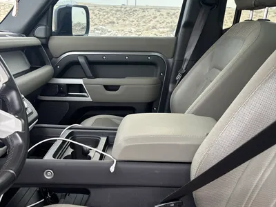 2020 لاند روفر ديفيندر 110