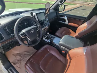 2017 تويوتا لاند كروزر في اكس  اس