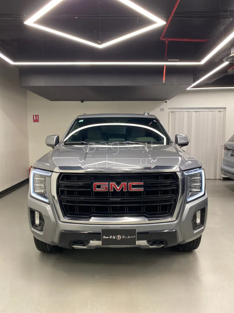 2022 جي ام سي يوكون اس ال اي