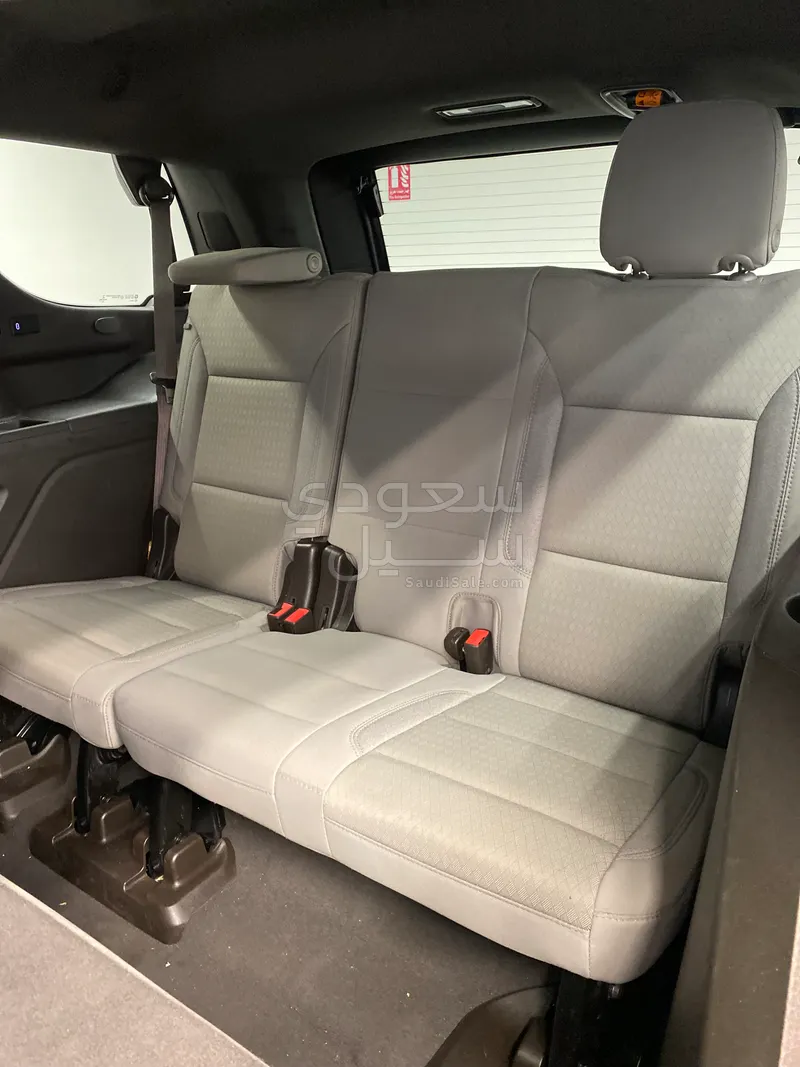 2022 جي ام سي يوكون اس ال اي