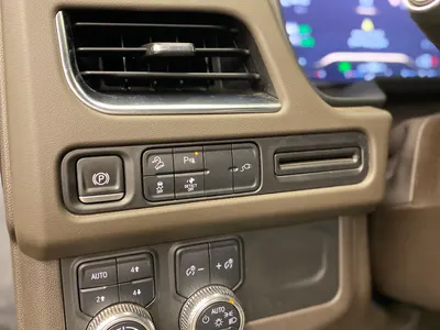 2022 جي ام سي يوكون اس ال اي