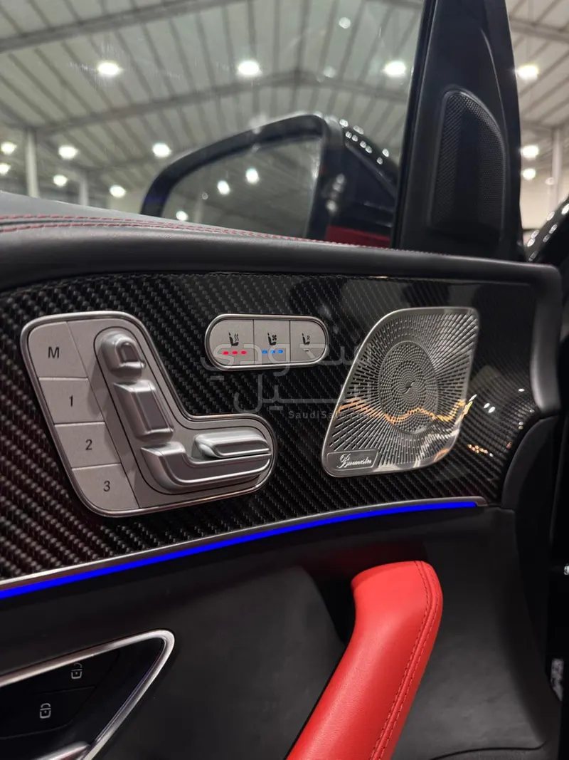 2021 مرسيدس - بنز جي إل إي 63إس أي إم جي