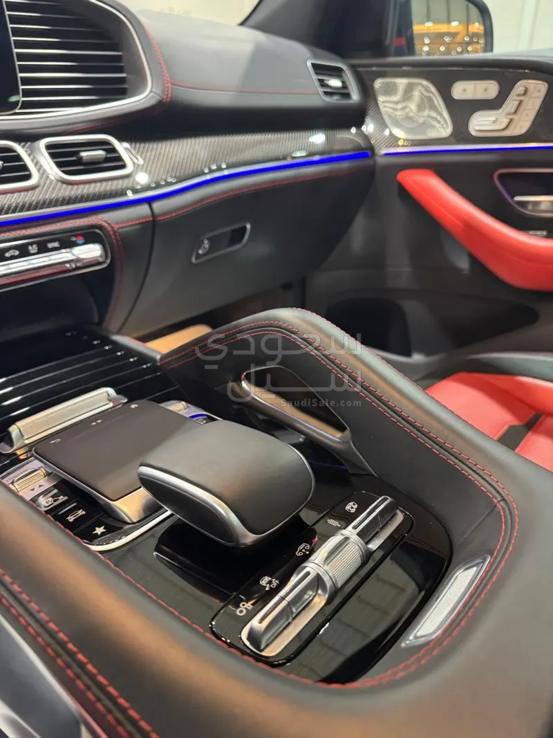2021 مرسيدس - بنز جي إل إي 63إس أي إم جي