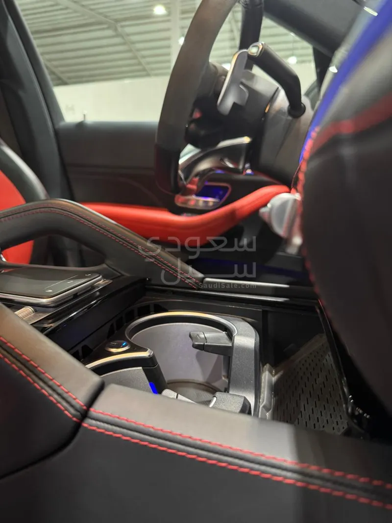 2021 مرسيدس - بنز جي إل إي 63إس أي إم جي