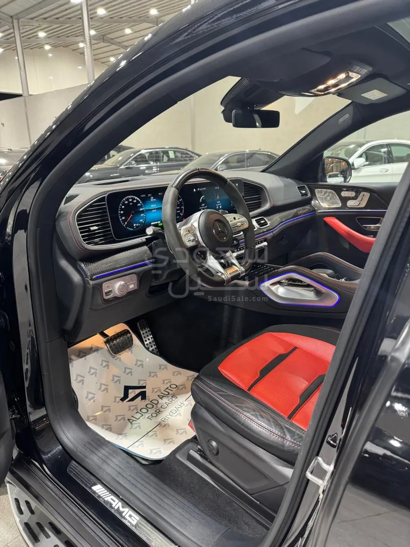 2021 مرسيدس - بنز جي إل إي 63إس أي إم جي