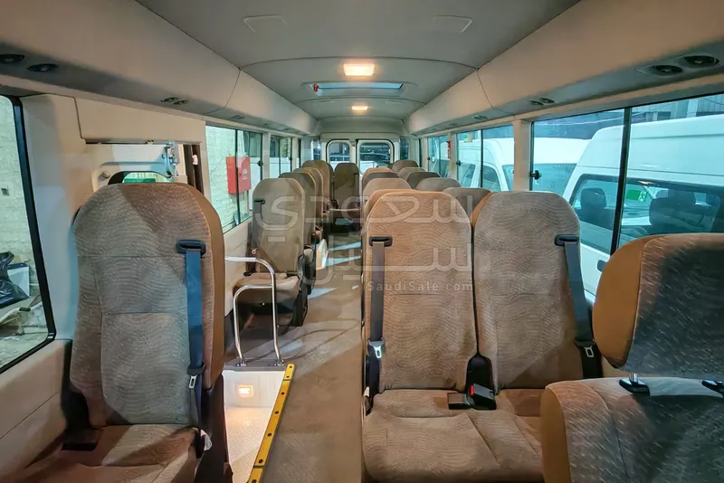 2025 تويوتا كوستر