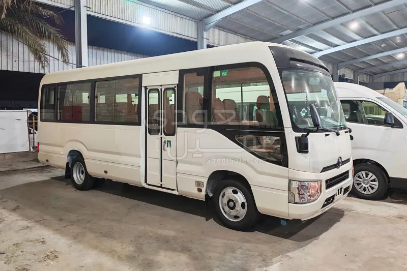 2025 تويوتا كوستر