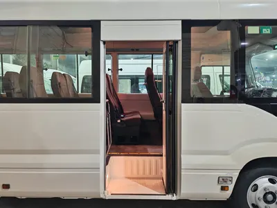 2025 تويوتا كوستر