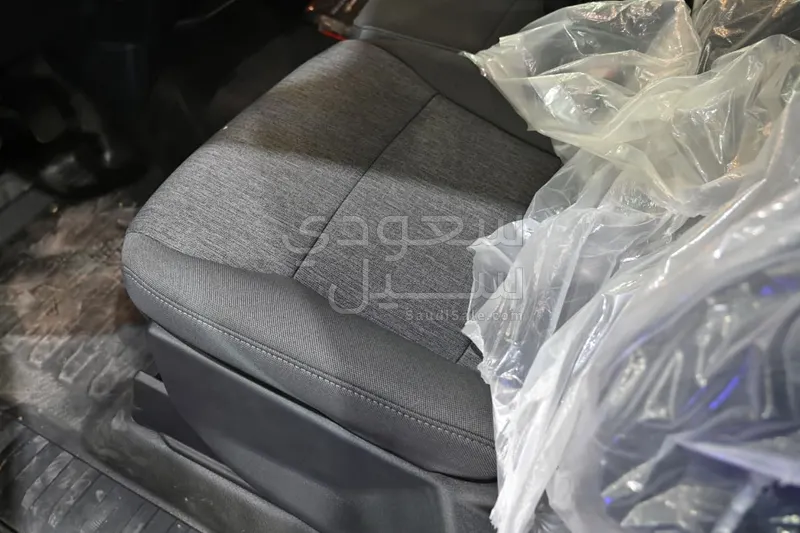 2025 فورد اف 150