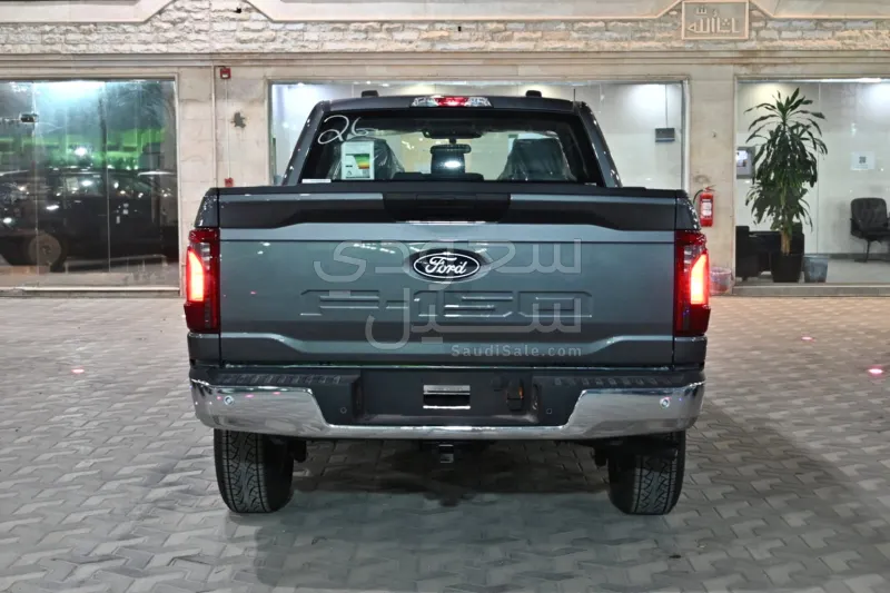 2025 فورد اف 150