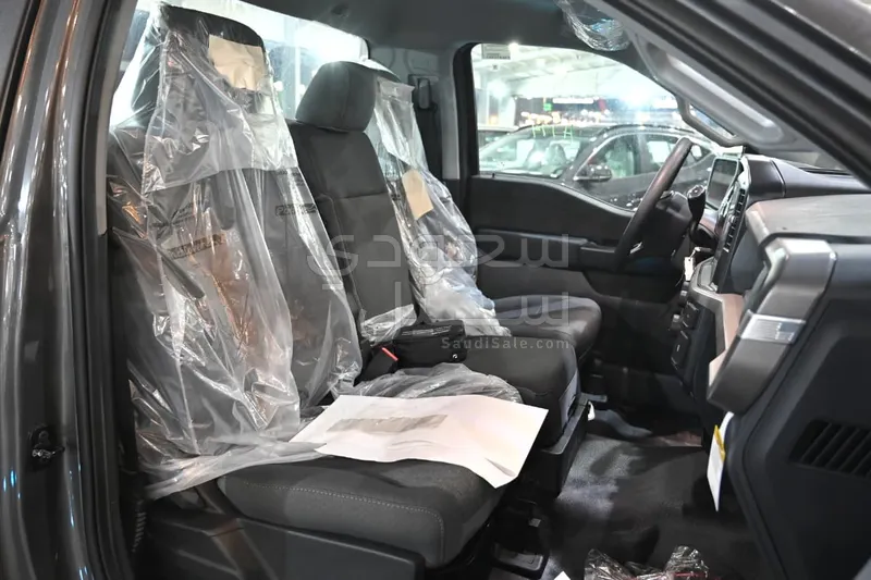 2025 فورد اف 150