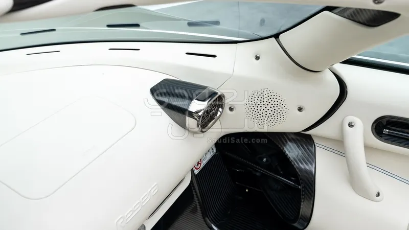 2019 كوينيجسيج اجيرا