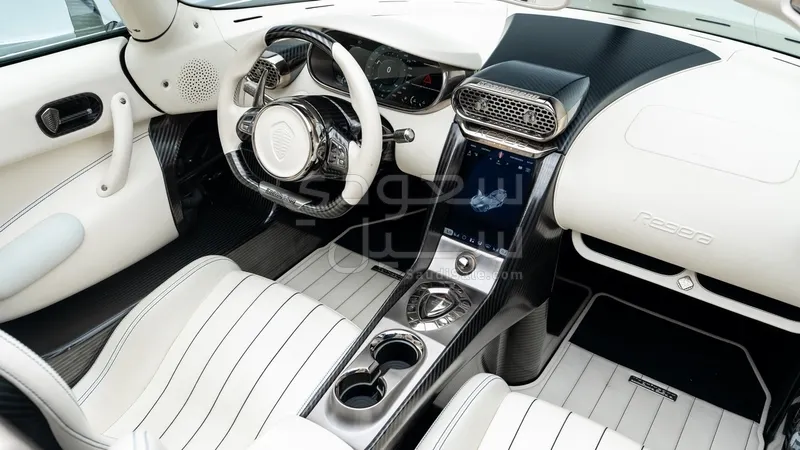 2019 كوينيجسيج اجيرا