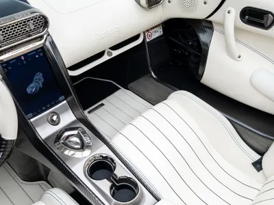 2019 كوينيجسيج اجيرا