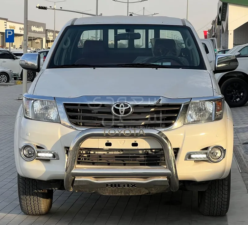 2014 تويوتا هاي لوكس غمارتين