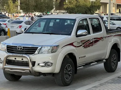 2014 تويوتا هاي لوكس غمارتين