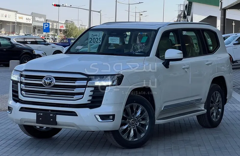 2025 تويوتا لاند كروزر جي اكس ار4