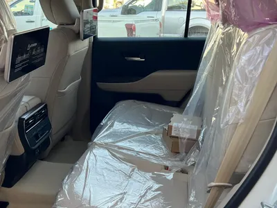 2025 تويوتا لاند كروزر جي اكس ار4