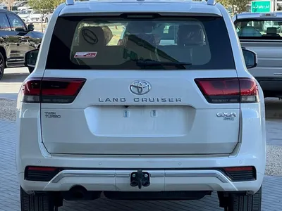 2025 تويوتا لاند كروزر جي اكس ار4