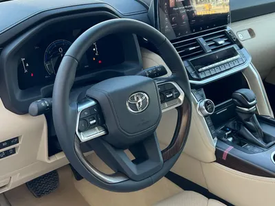 2025 تويوتا لاند كروزر جي اكس ار4