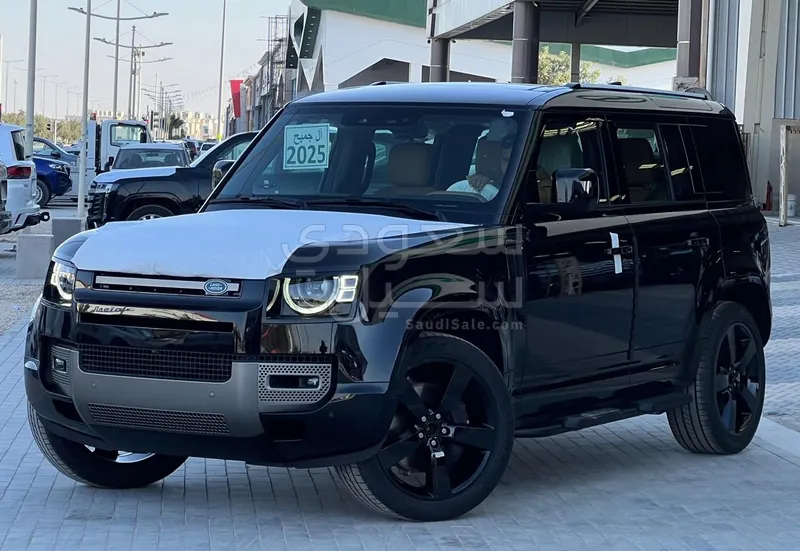 2025 لاند روفر ديفيندر اكس داينمك