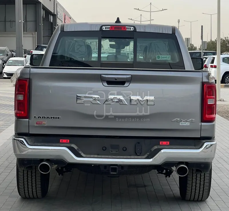 2025 دودج رام لارامي
