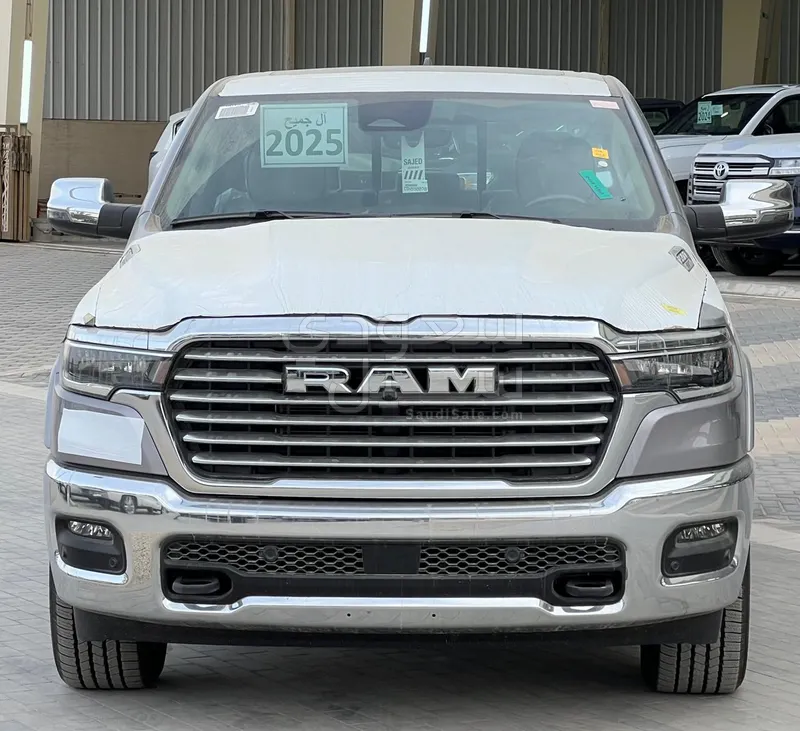 2025 دودج رام لارامي