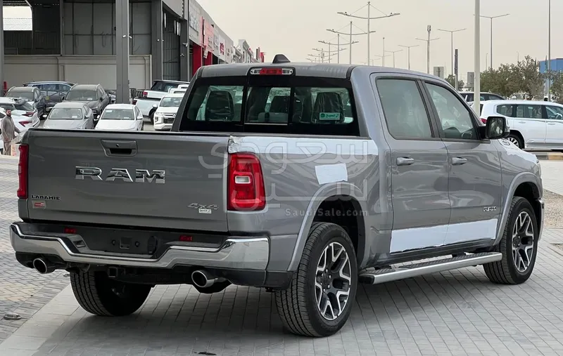 2025 دودج رام لارامي
