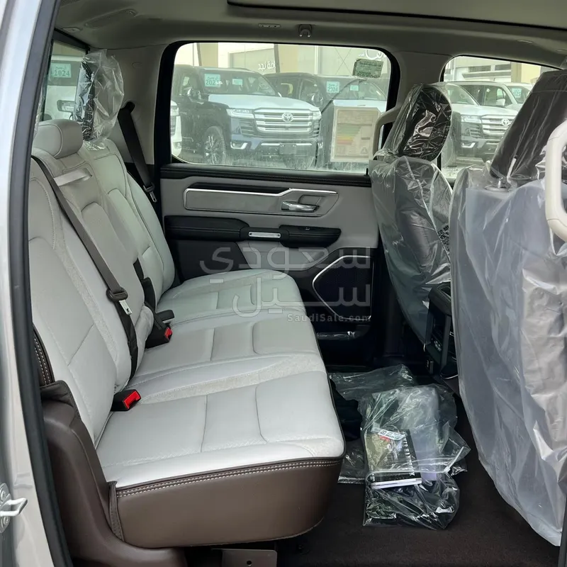 2025 دودج رام لارامي