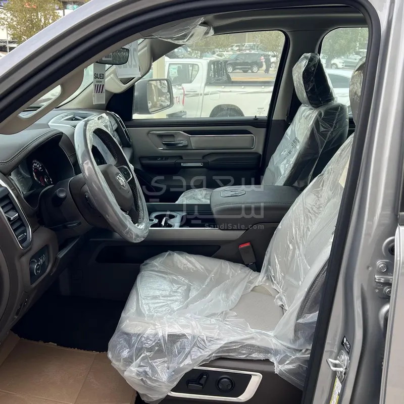 2025 دودج رام لارامي