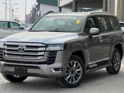 2025 تويوتا لاند كروزر جي اكس ار4