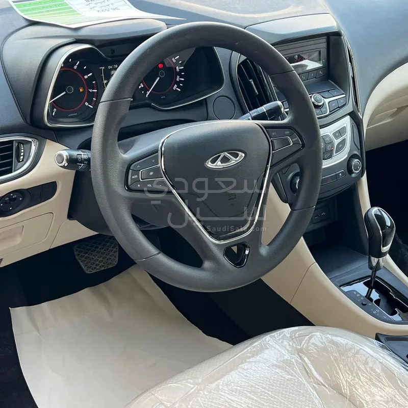 2023 شيري اريزو 5