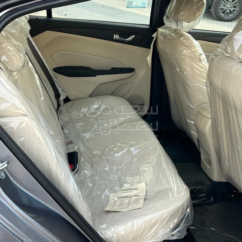 2023 شيري اريزو 5