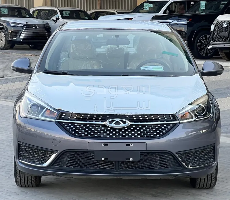 2023 شيري اريزو 5