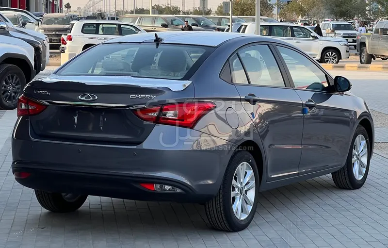 2023 شيري اريزو 5