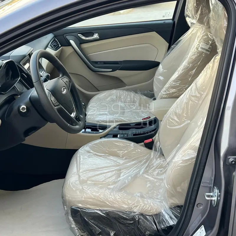 2023 شيري اريزو 5