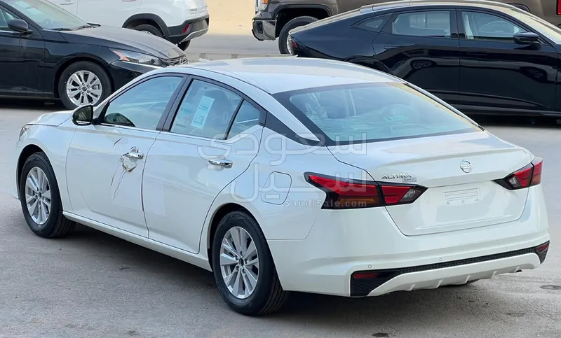 2019 نيسان التيما