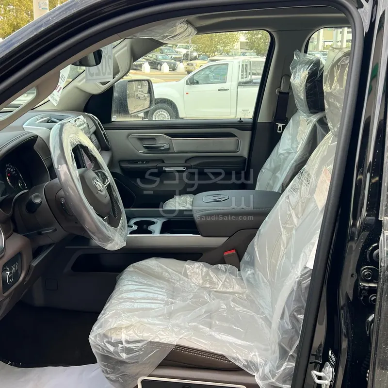 2025 دودج رام لارامي