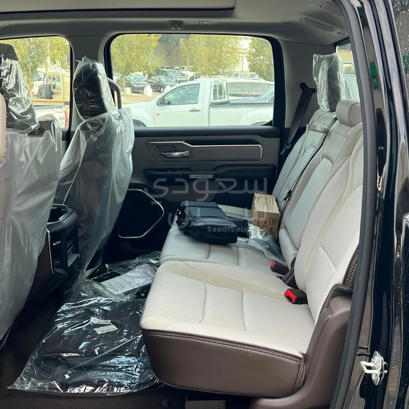 2025 دودج رام لارامي