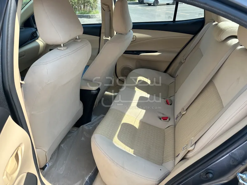 2021 تويوتا ياريس