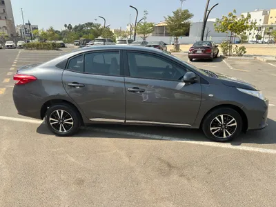 2021 تويوتا ياريس